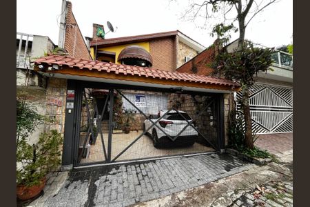 Casa à venda com 150m², 3 quartos e 2 vagasFachada/Placa