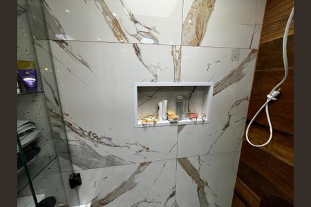 Casa à venda com 150m², 3 quartos e 2 vagasBanheiro