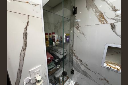 Casa à venda com 150m², 3 quartos e 2 vagasBanheiro