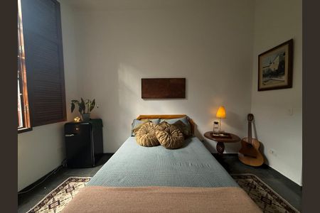 Casa à venda com 270m², 4 quartos e 1 vaga Casa à venda com 270m², 4 quartos e 1 vagaQuarto 1