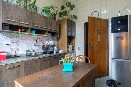 Casa à venda com 270m², 4 quartos e 1 vaga Casa à venda com 270m², 4 quartos e 1 vagaCozinha 1