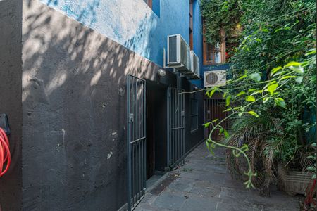 Casa à venda com 270m², 4 quartos e 1 vaga Casa à venda com 270m², 4 quartos e 1 vagaQuintal