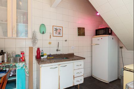 Casa à venda com 270m², 4 quartos e 1 vaga Casa à venda com 270m², 4 quartos e 1 vagaCozinha 2