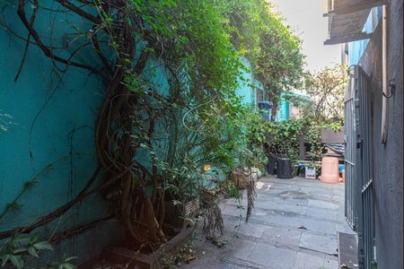 Casa à venda com 270m², 4 quartos e 1 vaga Casa à venda com 270m², 4 quartos e 1 vagaQuintal