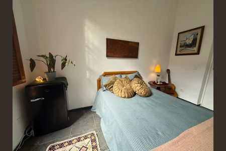 Casa à venda com 270m², 4 quartos e 1 vaga Casa à venda com 270m², 4 quartos e 1 vagaQuarto 1