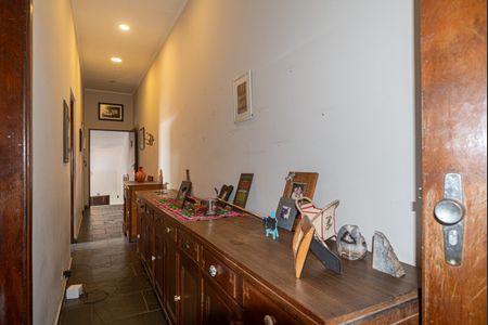 Casa à venda com 270m², 4 quartos e 1 vaga Casa à venda com 270m², 4 quartos e 1 vagaCorredor dos Quartos