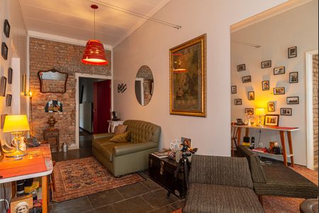 Casa à venda com 270m², 4 quartos e 1 vaga Casa à venda com 270m², 4 quartos e 1 vagaAnte-sala