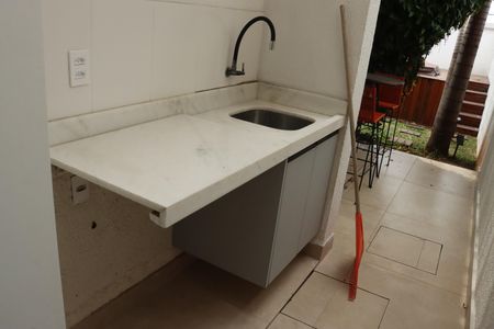 Casa de condomínio para alugar com 211m², 2 quartos e 2 vagasÁrea de Serviço