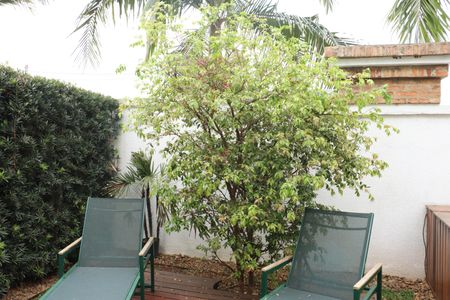 Casa de condomínio para alugar com 211m², 2 quartos e 2 vagasÁrea Externa