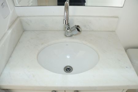 Casa de condomínio para alugar com 211m², 2 quartos e 2 vagasBanheiro da Suíte 1