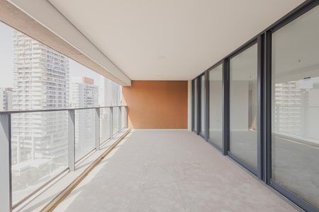 Apartamento à venda com 157m², 3 quartos e 2 vagasVaranda