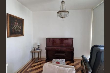 Casa à venda com 300m², 4 quartos e 4 vagas Casa à venda com 300m², 4 quartos e 4 vagasFoto 11