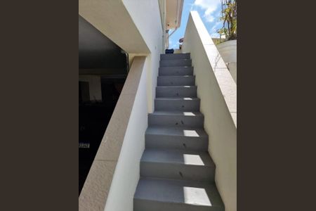 Casa à venda com 300m², 4 quartos e 4 vagas Casa à venda com 300m², 4 quartos e 4 vagasFoto 04