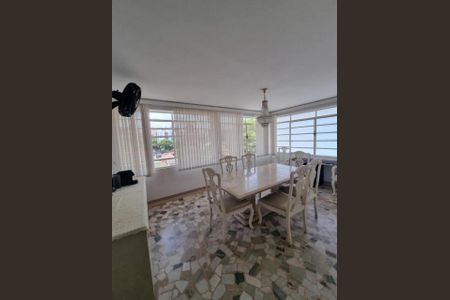 Casa à venda com 300m², 4 quartos e 4 vagas Casa à venda com 300m², 4 quartos e 4 vagasFoto 07