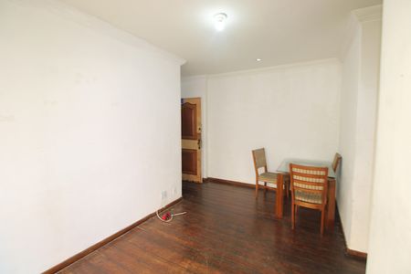 Sala de apartamento para alugar com 2 quartos, 55m² em Vila Valqueire, Rio de Janeiro