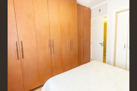 Apartamento à venda com 160m², 3 quartos e 3 vagas Apartamento à venda com 160m², 3 quartos e 3 vagasSuíte