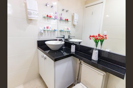 Apartamento à venda com 160m², 3 quartos e 3 vagas Apartamento à venda com 160m², 3 quartos e 3 vagasBanheiro da Suíte