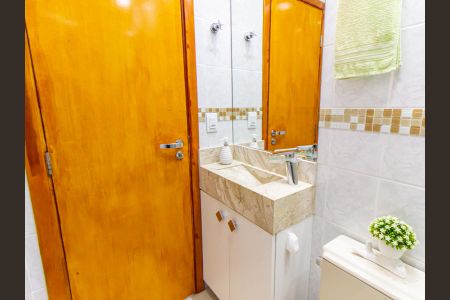 Apartamento à venda com 160m², 3 quartos e 3 vagas Apartamento à venda com 160m², 3 quartos e 3 vagasBanheiro 2