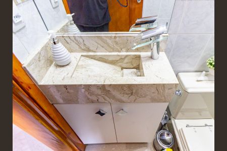 Apartamento à venda com 160m², 3 quartos e 3 vagas Apartamento à venda com 160m², 3 quartos e 3 vagasBanheiro 2