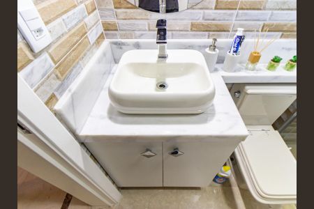 Apartamento à venda com 160m², 3 quartos e 3 vagas Apartamento à venda com 160m², 3 quartos e 3 vagasBanheiro 1