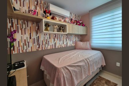 Casa de condomínio à venda com 426m², 5 quartos e 2 vagas Casa de condomínio à venda com 426m², 5 quartos e 2 vagasQuarto