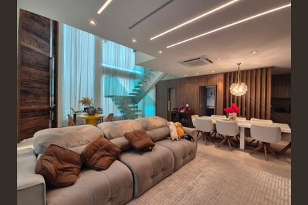 Sala de casa de condomínio à venda com 5 quartos, 426m² em Recreio dos Bandeirantes, Rio de Janeiro