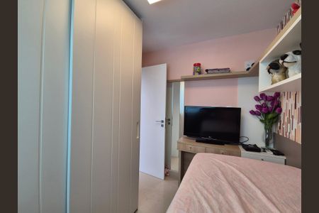 Casa de condomínio à venda com 426m², 5 quartos e 2 vagas Casa de condomínio à venda com 426m², 5 quartos e 2 vagasQuarto