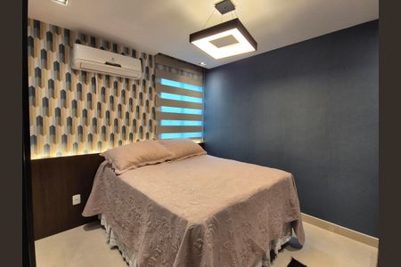 Casa de condomínio à venda com 426m², 5 quartos e 2 vagas Casa de condomínio à venda com 426m², 5 quartos e 2 vagasSuíte 2