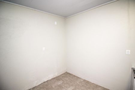 Quarto de casa de condomínio para alugar com 1 quarto, 18m² em Azenha, Porto Alegre