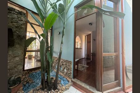 Casa à venda com 367m², 4 quartos e 5 vagasFoto 28