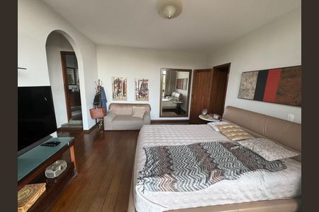 Casa à venda com 367m², 4 quartos e 5 vagasFoto 06