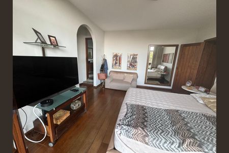 Casa à venda com 367m², 4 quartos e 5 vagasFoto 08