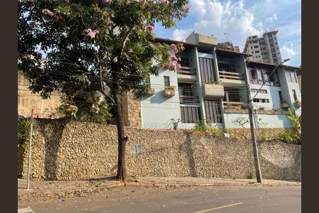 Casa à venda com 367m², 4 quartos e 5 vagasFoto 32