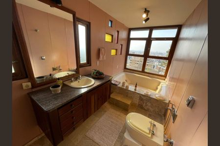 Casa à venda com 367m², 4 quartos e 5 vagasFoto 71