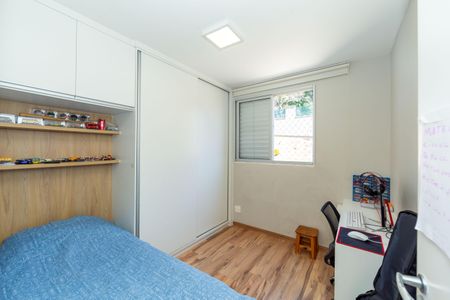 Apartamento à venda com 108m², 4 quartos e 2 vagasQuarto 2