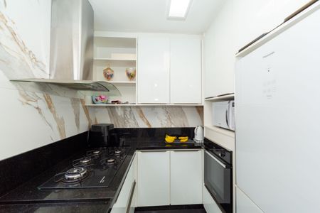 Apartamento à venda com 108m², 4 quartos e 2 vagasCozinha