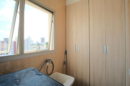 Apartamento à venda com 56m², 2 quartos e 1 vagaÁrea de Serviço
