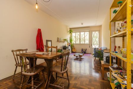 Sala de apartamento à venda com 3 quartos, 90m² em Santana, Porto Alegre