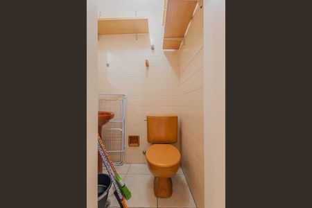 Lavabo de apartamento para alugar com 1 quarto, 55m² em Pinheiros, São Paulo