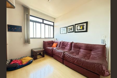 Apartamento à venda com 142m², 4 quartos e 2 vagasQuarto 1
