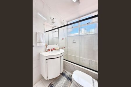 Apartamento à venda com 142m², 4 quartos e 2 vagasBanheiro