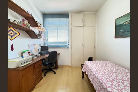 Apartamento à venda com 142m², 4 quartos e 2 vagasQuarto 2