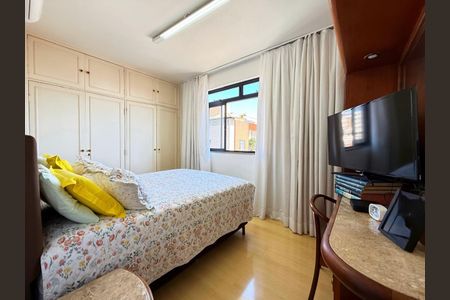 Apartamento à venda com 142m², 4 quartos e 2 vagasSuíte