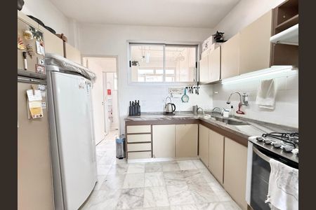 Apartamento à venda com 142m², 4 quartos e 2 vagasCozinha