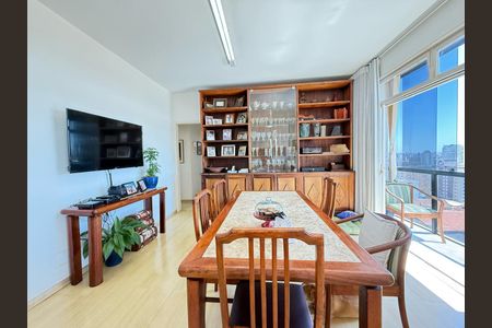 Apartamento à venda com 142m², 4 quartos e 2 vagasSala de Jantar