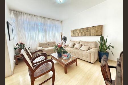 Apartamento à venda com 142m², 4 quartos e 2 vagasSala