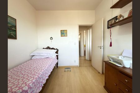 Apartamento à venda com 142m², 4 quartos e 2 vagasQuarto 2