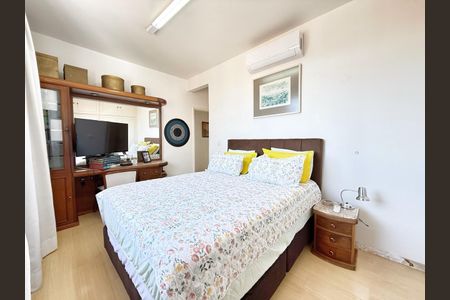 Apartamento à venda com 142m², 4 quartos e 2 vagasSuíte