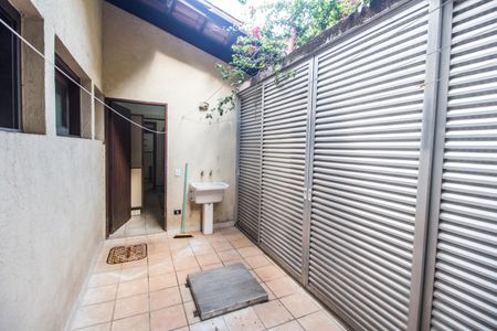 Casa de condomínio à venda com 747m², 5 quartos e 4 vagasÁrea de Serviço