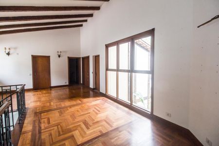 Casa de condomínio à venda com 747m², 5 quartos e 4 vagasSala